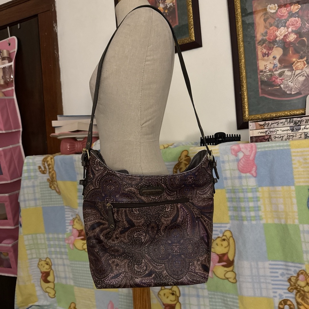Jaclyn Smith bag